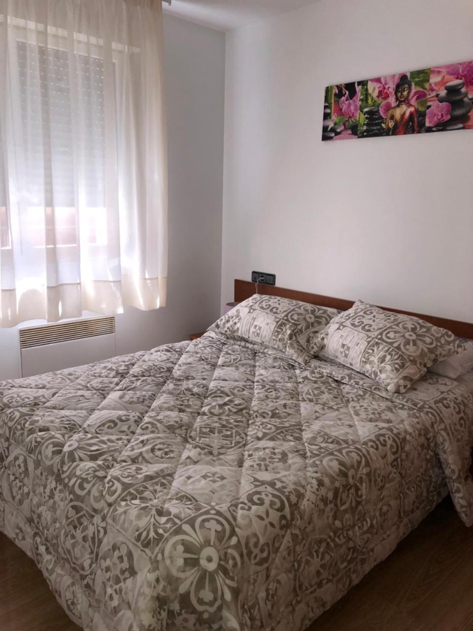 Confort Araco 1D Pas De La Casa Luaran gambar